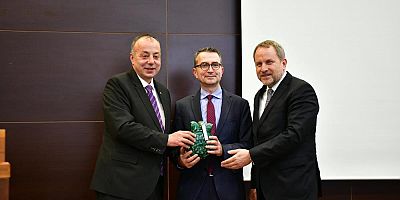 ÇTSO’da ‘Değişen Dünyada Türkiye’ Konulu Konferans