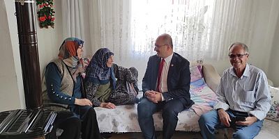 Cumhuriyet İle Yaşıt Hatice Teyzeye Ziyaret