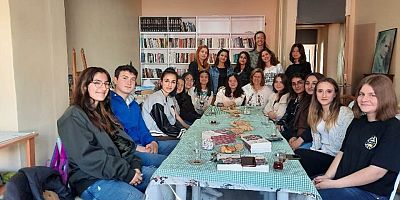 ÇYDD, Genç Öğrencileri Misafir Etti