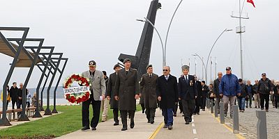 Dumlupınar Denizaltı Şehitleri Anıldı