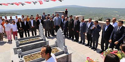 Ece Bey, Mezarı Başında Anıldı