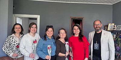 Emlakçılar Derneği’nden Kadınlar Günü Jesti