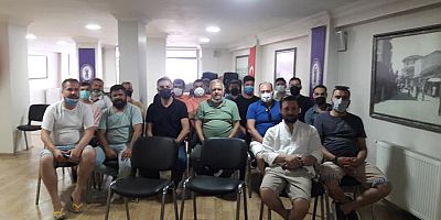 Erkek Kuaförlerinin Sıkıntıları Görüşüldü