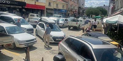 Esnaf, Salı Günleri Araç Parklarından Şikayetçi