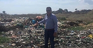 Evreşe’de Çöpler Yol Kenarına Dökülüyor