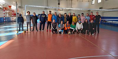‘Gallipoli Karma Voleybol Takımı’ İlk Antrenmanını Yaptı