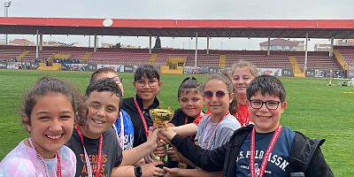 Geleneksel Çocuk Oyunları İl Şenliklerinden Kupa İle Döndüler