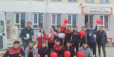 Gelibolu Anadolu Lisesi Futsal Takımına Böbrek Sağlığı Desteği