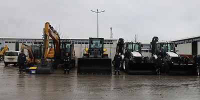 Gelibolu Belediyesi Araç Filosunu 18 Milyonluk Yatırımla Güçlendirdi