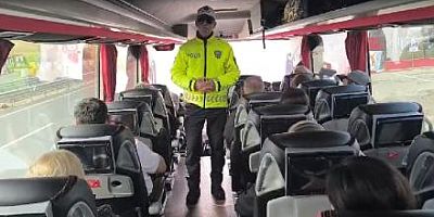 Gelibolu Bölge Trafik Ekiplerinden Emniyet Kemeri Uyarısı