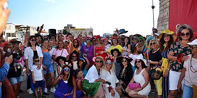 Gelibolu’da İlkkez “Süslü Kadınlar Bisiklet Turu” Yapıldı