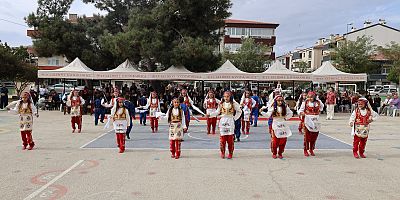 Gelibolu’da İlköğretim Haftası Kutlandı