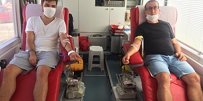 Gelibolu'da Türk Kızılayına Kan Bağışı