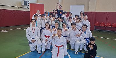 Gelibolu Jimka Spor Kulübü Sporcularından Madalya Yağmuru