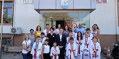 Gelibolu Karate Takımından Başkan Soyuak’a Ziyaret