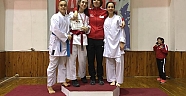 GELİBOLU KARETE SPOR KULÜBÜ EGE KARETE LİGİNDEN  4 MADALYA İLE DÖNDÜ