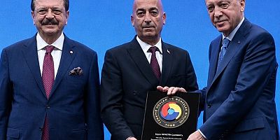 Gelibolu TSO Genel Sekreteri Çakmak’a 30. Yıl Onur Ödülü