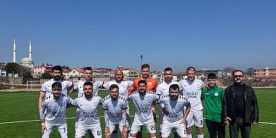 Geliboluspor Liderliğini Sürdürüyor