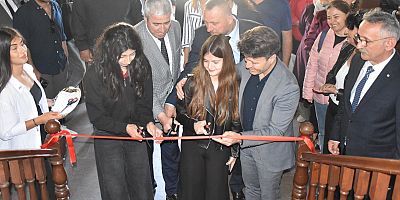 Görsel Sanatlar Sergisi Açıldı