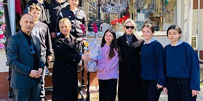 Hakimiyeti Milliye Ortaokulu’ndan 8 Mart Kadınlar Günü’ne Anlamlı Ziyaret