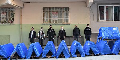 Hayvanseverlerden 30 Kedi ve Köpek Kulübesi