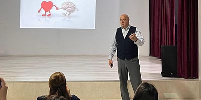 ‘İş Hayatında Akıllı Mutluluk’ Semineri