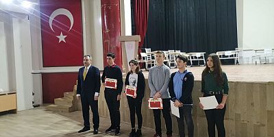 İstiklal Marşını Güzel Okuma Yarışması Düzenlendi