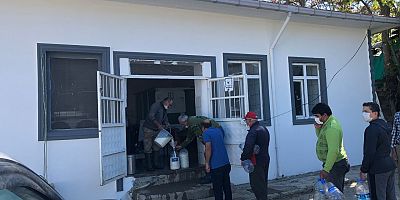 Kalkınma Kooperatifi Ücretsiz Süt Dağıttı