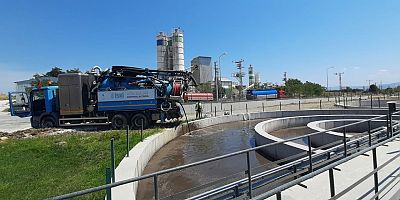 Kanalizasyon ve Yağmur Kanalları Temizleniyor