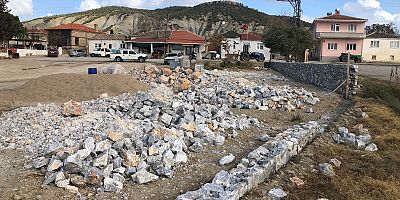 Karainebeyli Köyünde Meydan Düzenlemesi