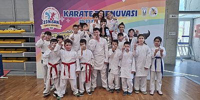 Karate Şampiyonasında Gelibolu Rüzgarı Esti