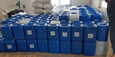 Köylere Dezenfektan Dağıtıldı