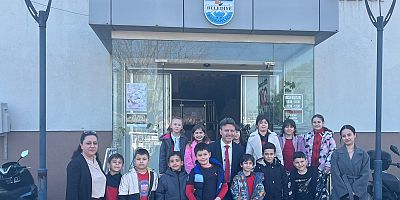 Minik Öğrencilerden Belediye Başkanı Soyuak’a Ziyaret