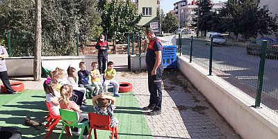 Minik Öğrencilere Yangın Eğitimi