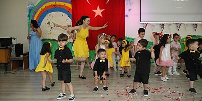 Neşeli Minikler Anaokulu’ndan Renkli Yıl Sonu Gösterisi