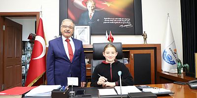 Öğrenciler Bir Günlüğüne Yönetimi Devraldı