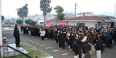 Öğrenciler, Eylemlerine Devam Ediyor