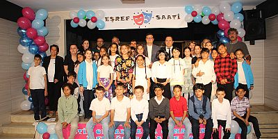 Öğrencilerden Etik Değerlere Dikkat Çeken Tiyatro Gösterisi