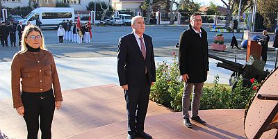 Öğretmenler Günü Çelenk Töreni Düzenlendi