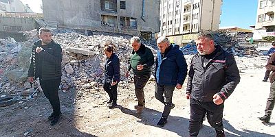 Onat’tan Afet Bölgesindeki Gazetecilere Ziyaret