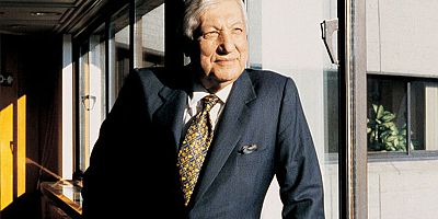 Özacar’dan Kale Grubu’nun Kuruluş Yıldönümü Mesajı