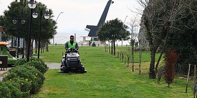Park ve Yeşil Alanlar Yaza Hazırlanıyor