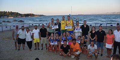 Plaj Voleybolu Turnuvası Sona Erdi