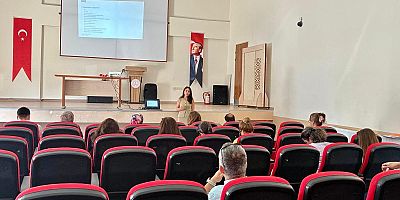 Rehber Öğretmenlere “SAHA Sağlık Elçileri Akademi Eğitimi” Verildi