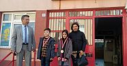 RESİM YARIŞMASI BİRİNCİLERİ OKULLARI TARAFINDAN ÖDÜLLENDİRİLDİ