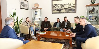 Rus Ekipten Başkan Özacar’a Ziyaret