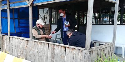 Sanayi Sitesi Yönetimi Esnafa Maske Dağıttı