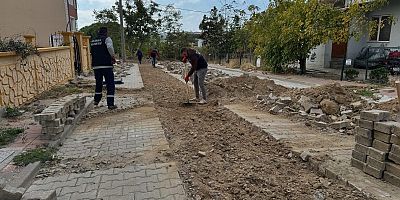 Sarmaşıklıda Parke Taşı Onarımı Sürüyor