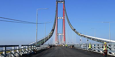 ‘Simgelerin Köprüsü, 1915 Çanakkale Köprüsü Büyük Bir Coşkuyla Açıldı’