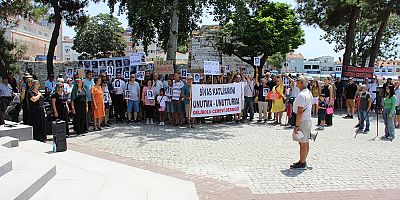 Sivas Katliamında Hayatını Kaybedenleri Andılar